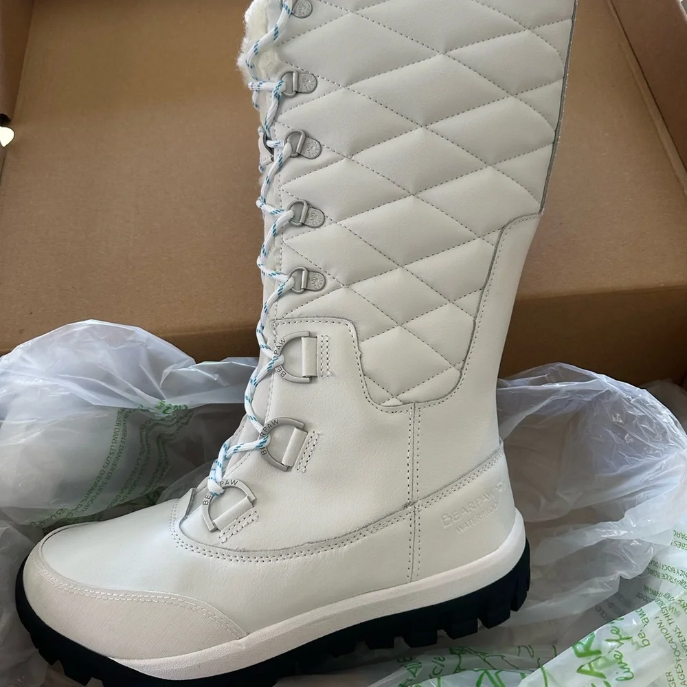 BearPaw White Quilted Boots - Picture 3 of 5